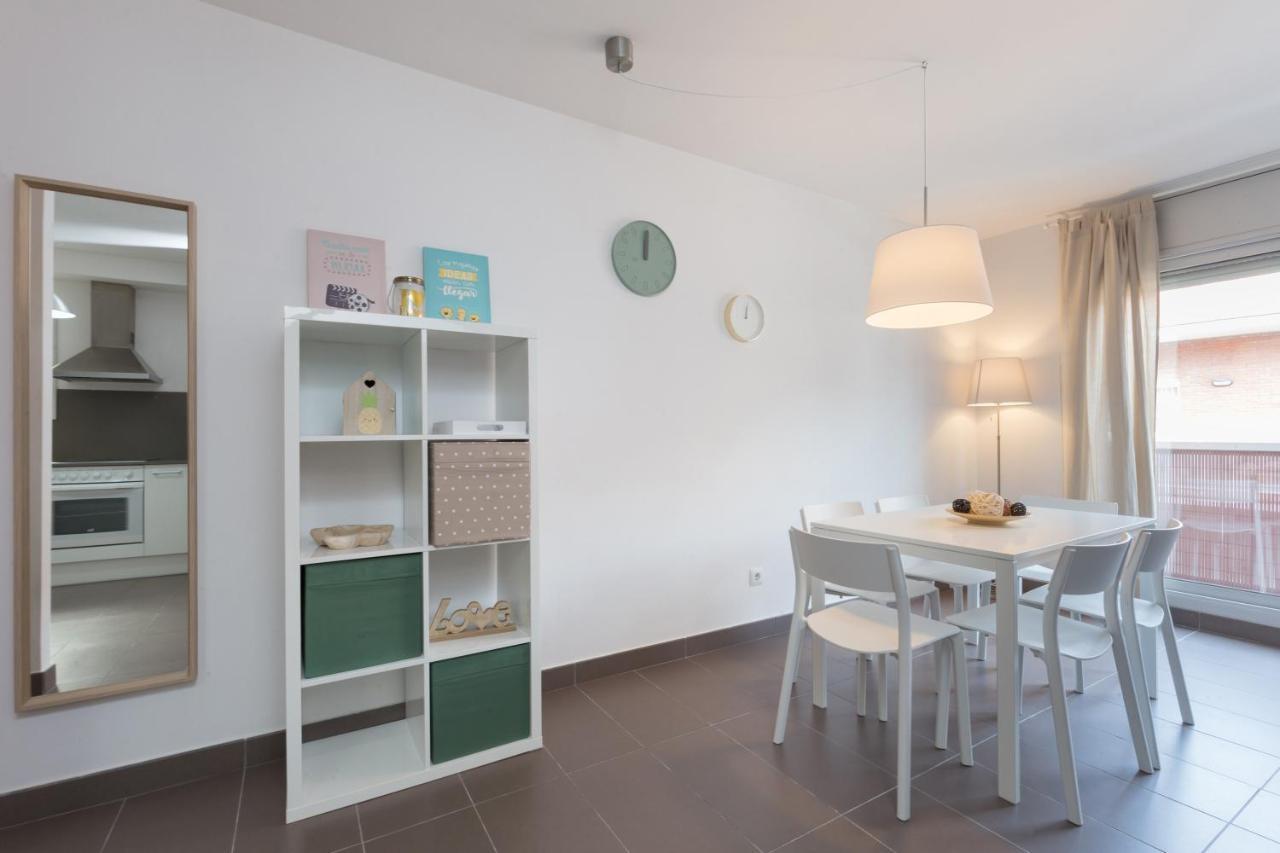 Apartamentos Cornellalux 2 Cornellà de Llobregat Kültér fotó